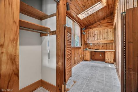 13721 Spring Street Burton OH 44021