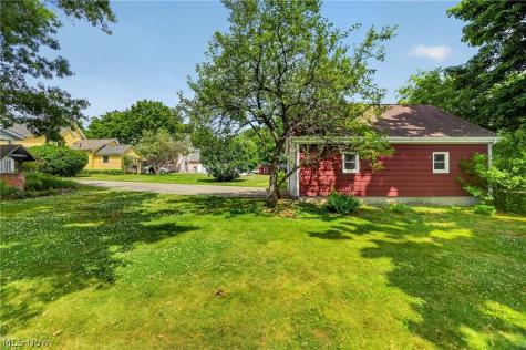 13721 Spring Street Burton OH 44021