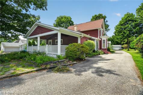 13721 Spring Street Burton OH 44021