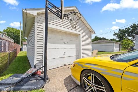 1639 E 34th Street Lorain OH 44055