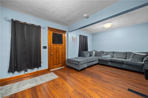 1639 E 34th Street Lorain OH 44055
