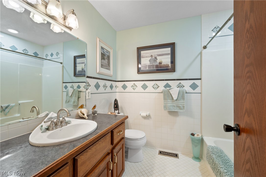 10400 Stoneacre Street NW Canal Fulton OH 44614