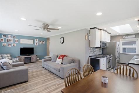 10860 Aaron Drive Parma OH 44130