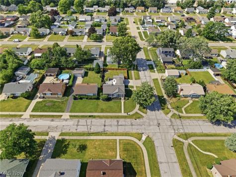 10860 Aaron Drive Parma OH 44130