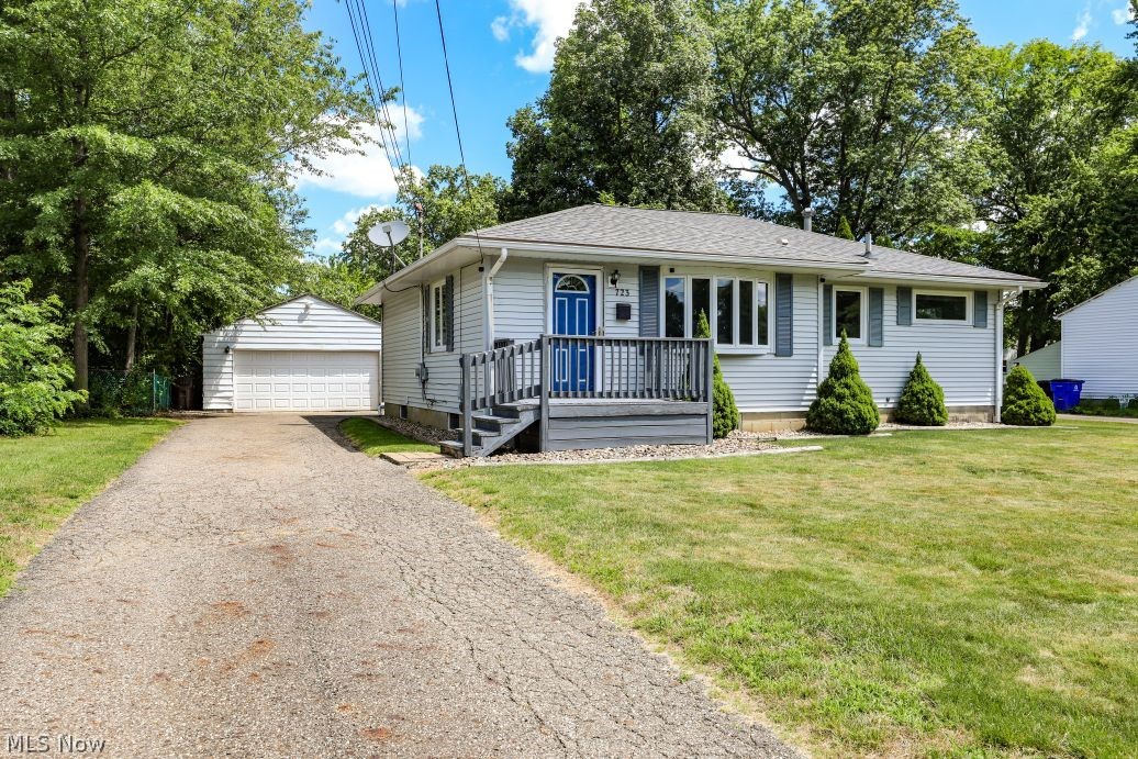 723 Eastland Avenue Ravenna OH 44266