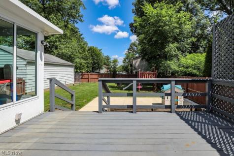 723 Eastland Avenue Ravenna OH 44266