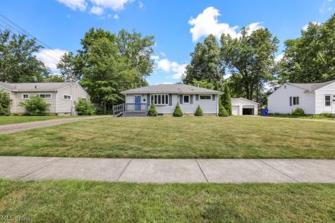 723 Eastland Avenue Ravenna OH 44266