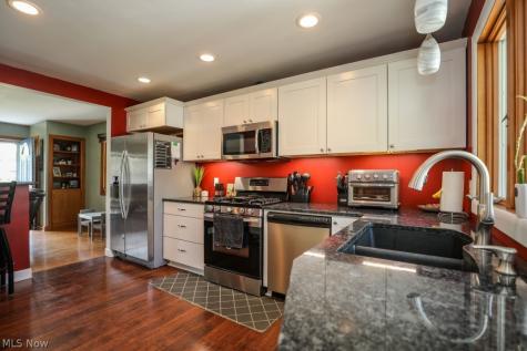 723 Eastland Avenue Ravenna OH 44266