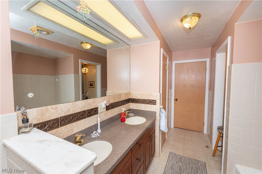 2631 Windy Hill Drive Pepper Pike OH 44124