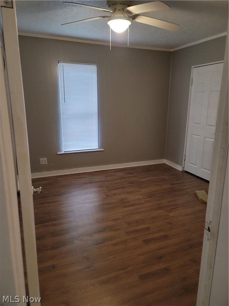 49 15th Street NW Barberton OH 44203