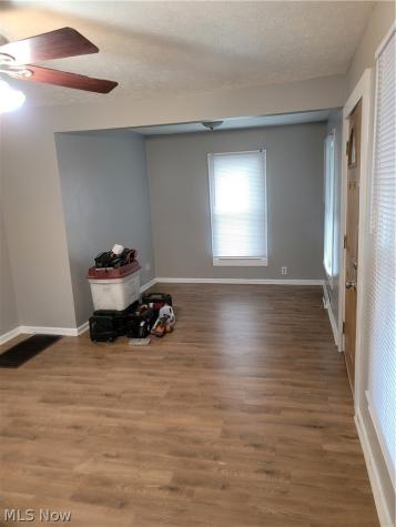 49 15th Street NW Barberton OH 44203