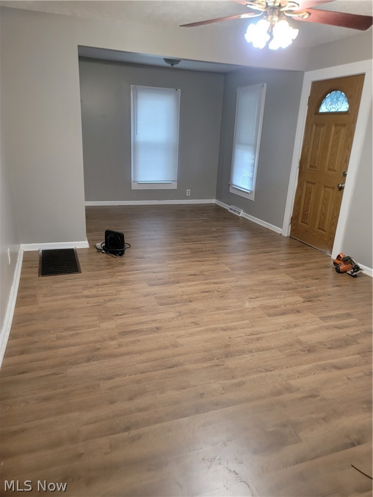 49 15th Street NW Barberton OH 44203