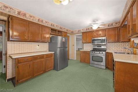 4820 W 211th Street Fairview Park OH 44126