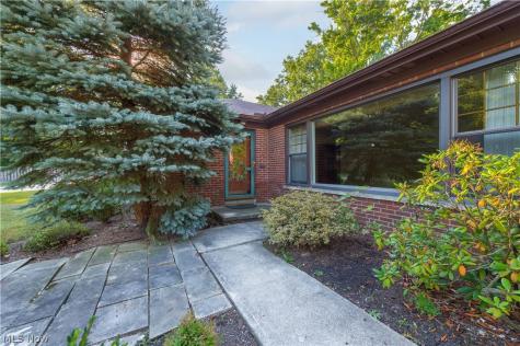 4820 W 211th Street Fairview Park OH 44126