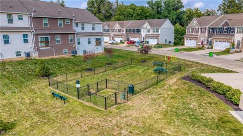 1633 Cypress Court Stow OH 44224