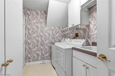 408 Driftwood Court Copley OH 44321