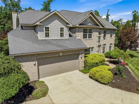 408 Driftwood Court Copley OH 44321