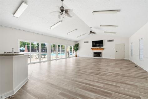 408 Driftwood Court Copley OH 44321