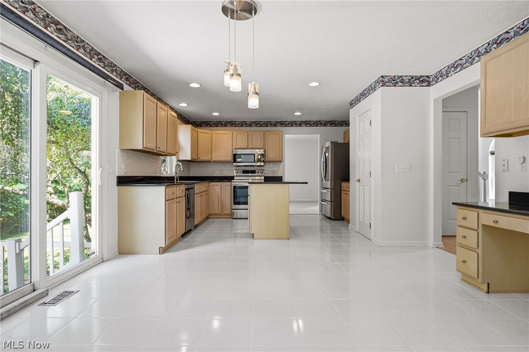 408 Driftwood Court Copley OH 44321