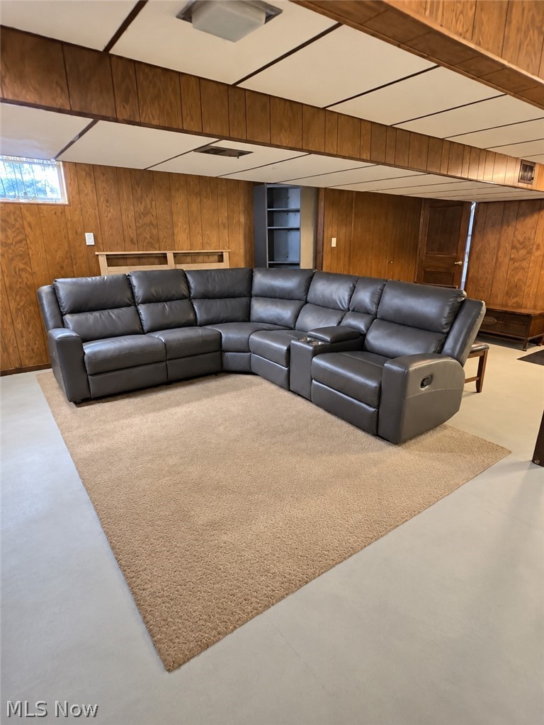 578 Como Street Struthers OH 44471