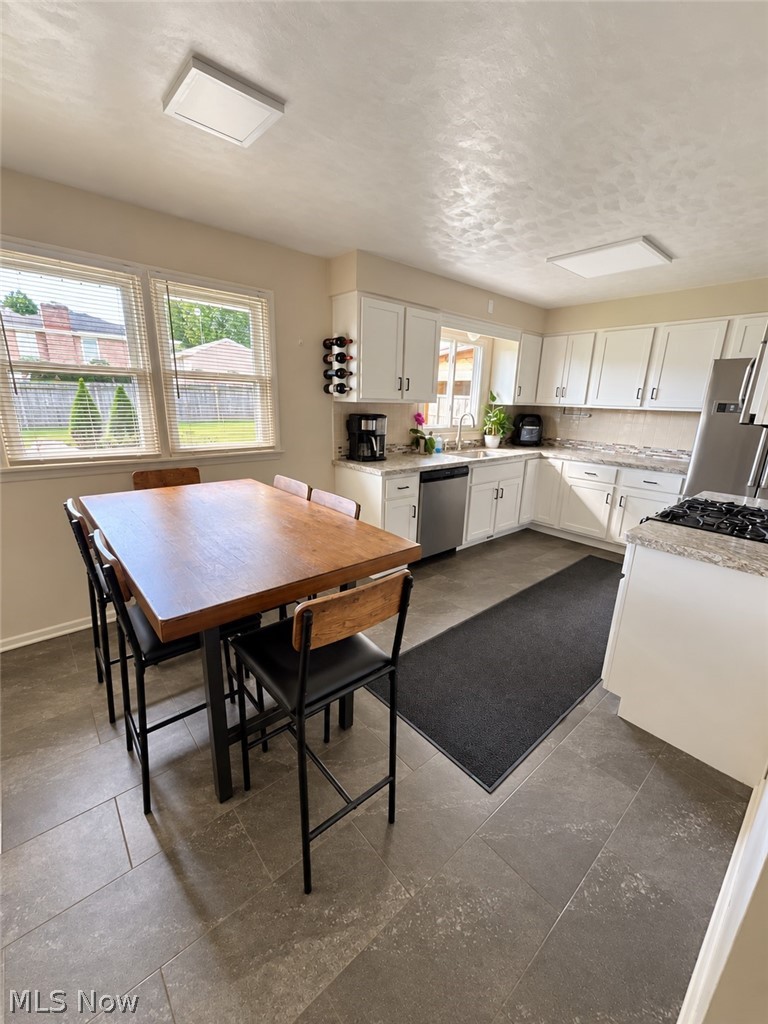 578 Como Street Struthers OH 44471