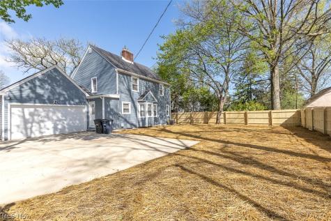 593 Mineola Avenue Akron OH 44320
