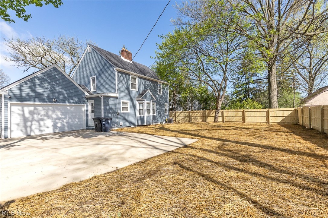 593 Mineola Avenue Akron OH 44320