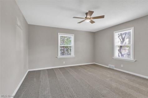 593 Mineola Avenue Akron OH 44320