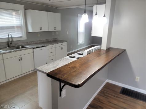 140 7th Street NW Barberton OH 44203