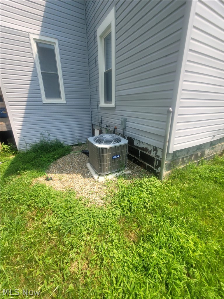 140 7th Street NW Barberton OH 44203