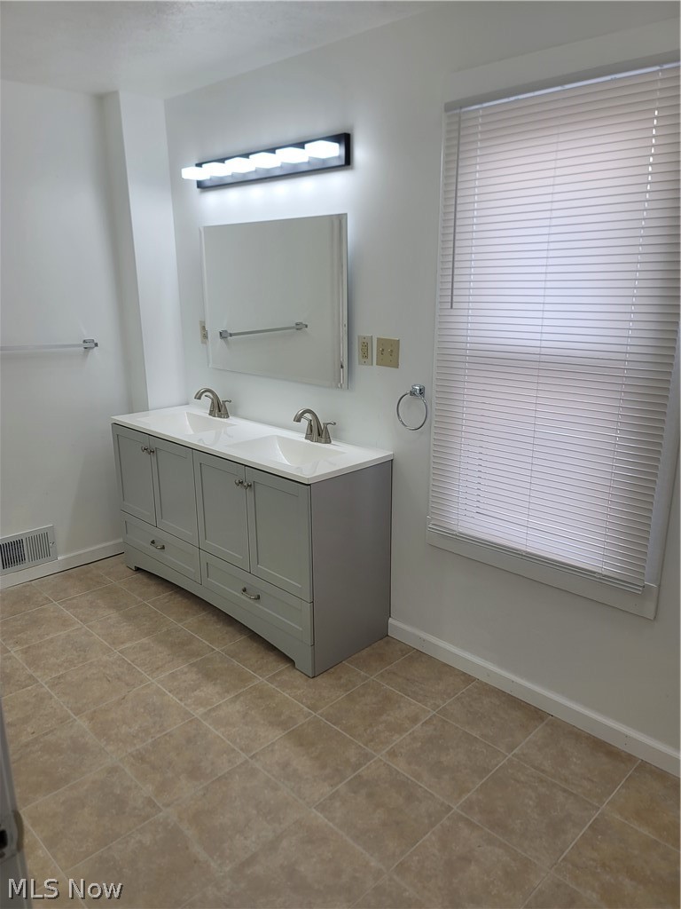 140 7th Street NW Barberton OH 44203