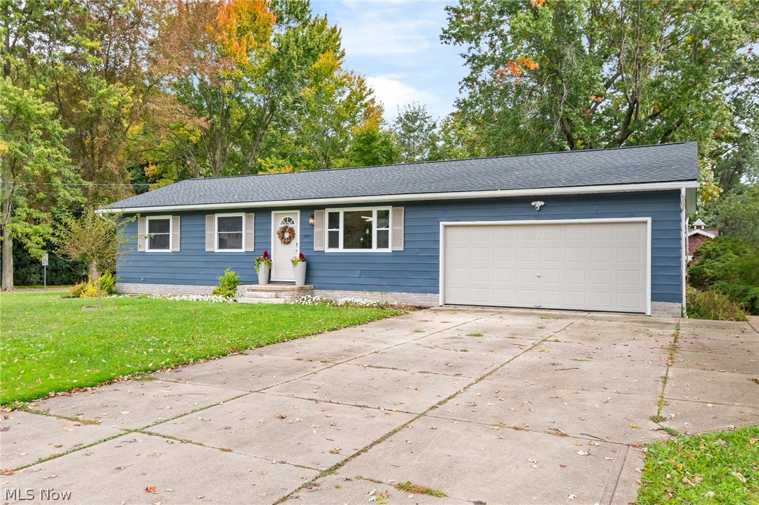 5201 Fawn Drive New Franklin OH 44319