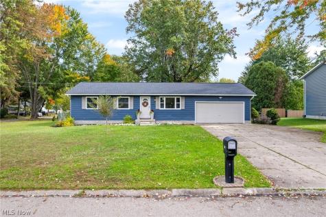 5201 Fawn Drive New Franklin OH 44319
