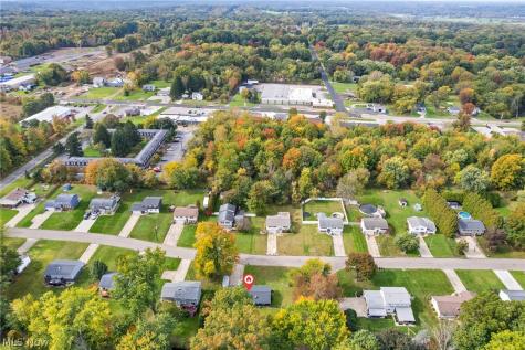 5201 Fawn Drive New Franklin OH 44319