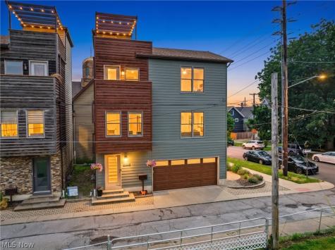 2307 Thurman Avenue Cleveland OH 44113