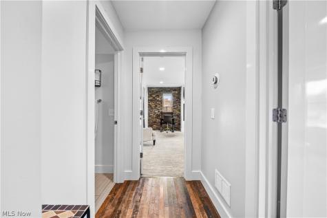2307 Thurman Avenue Cleveland OH 44113