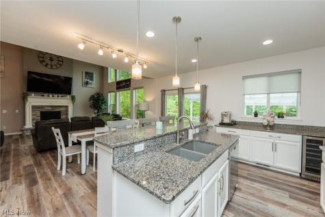 4974 Stradford Court North Ridgeville OH 44039