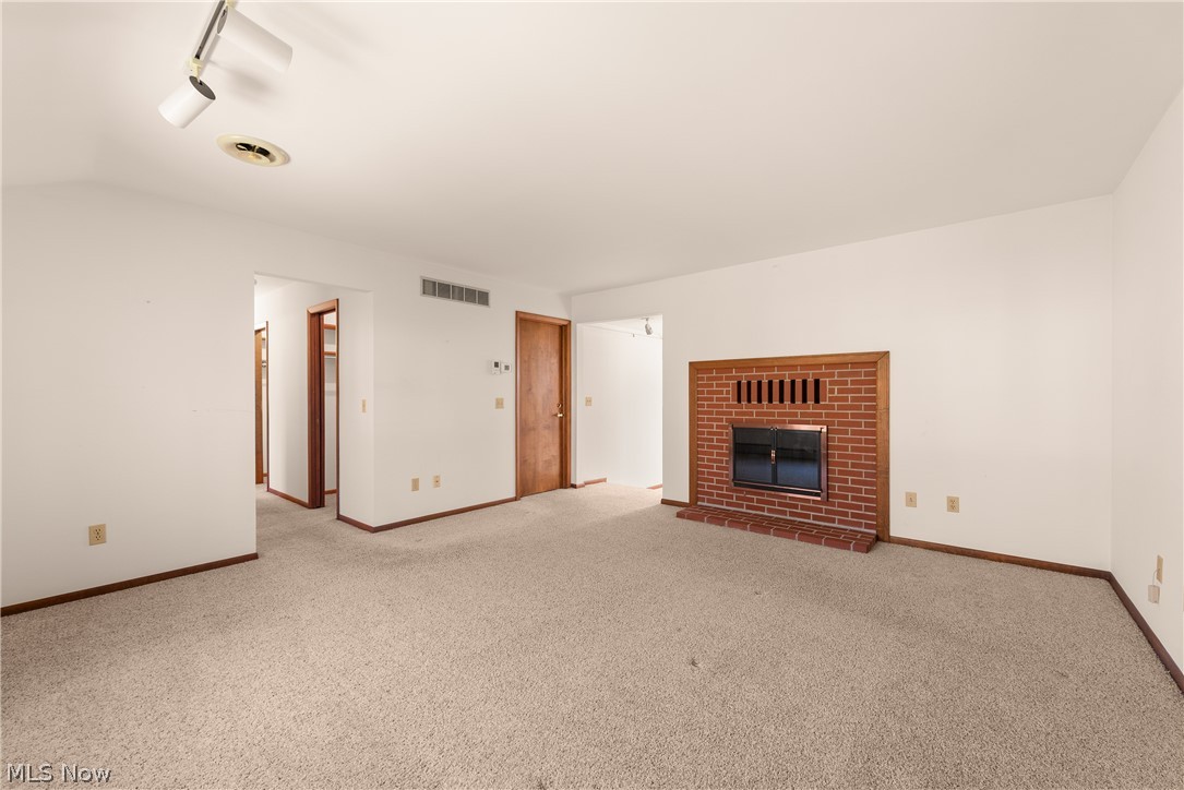 340 Edgemeer Place Oberlin OH 44074