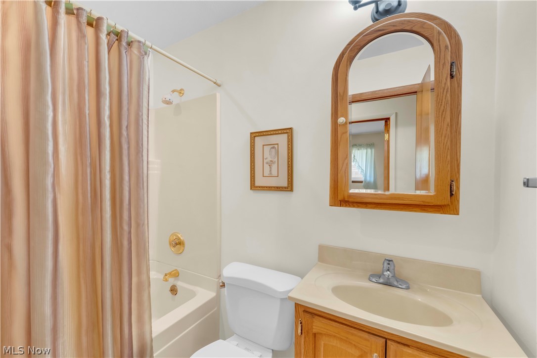 4450 Redwood Drive Painesville OH 44077