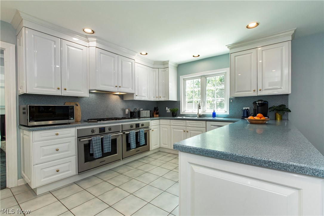 18220 Parkland Drive Shaker Heights OH 44122