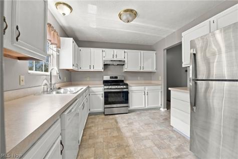 1309 Forest Avenue SE Massillon OH 44646