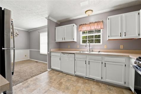1309 Forest Avenue SE Massillon OH 44646