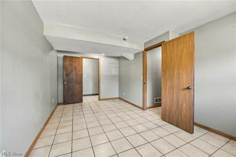 1309 Forest Avenue SE Massillon OH 44646