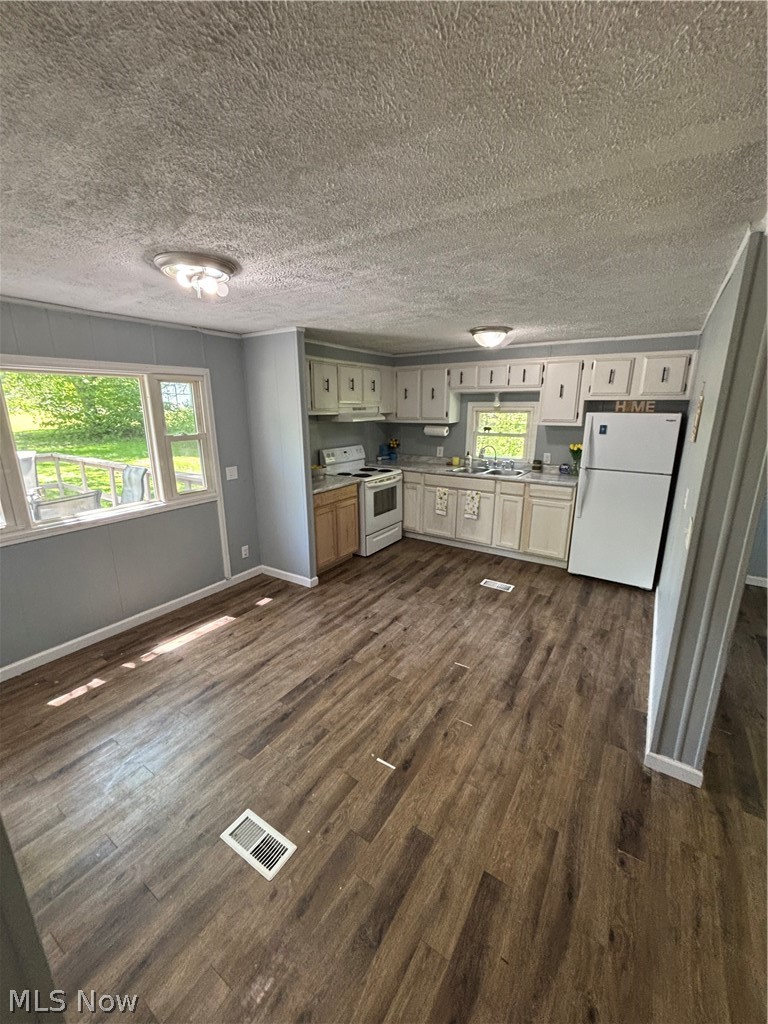 12783 Main Market Road Garrettsville OH 44231