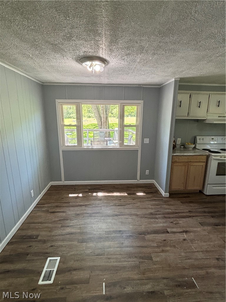 12783 Main Market Road Garrettsville OH 44231