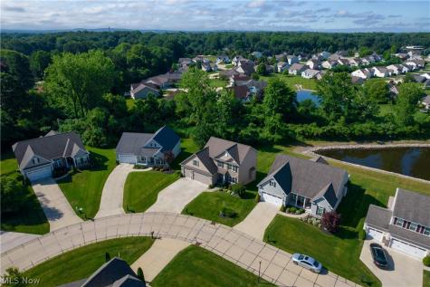 8712 Blue Heron Way Mentor OH 44060