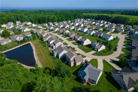 8712 Blue Heron Way Mentor OH 44060