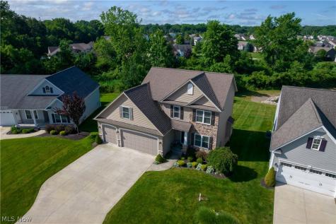 8712 Blue Heron Way Mentor OH 44060