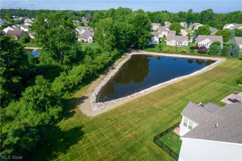 8712 Blue Heron Way Mentor OH 44060