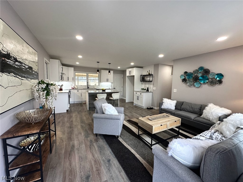 5437 Bartlett Road Bedford Heights OH 44146